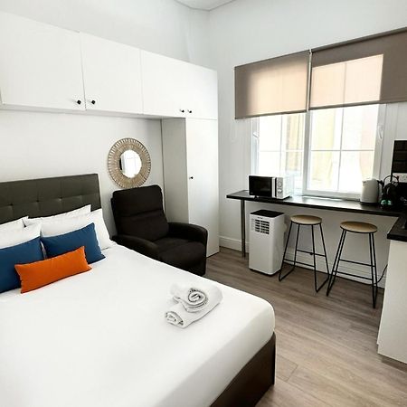 Stylish City Centre Studio - Grand Central House Гибралтар Экстерьер фото